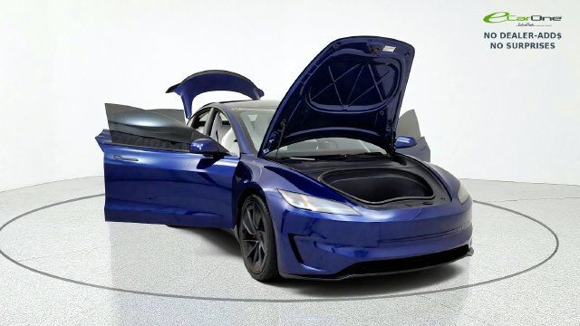 Used 2025 Tesla Model 3 Performance AWD/4WD image 11