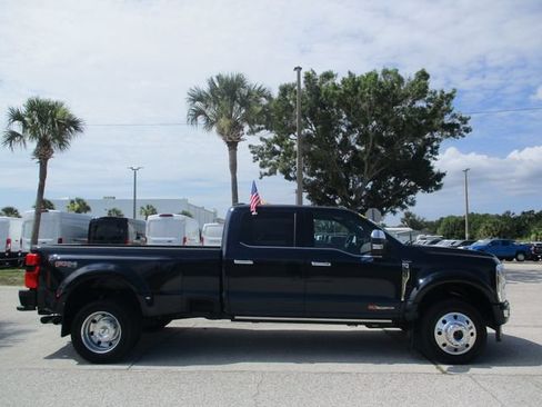 Certified 2024 Ford F450 Platinum w/ FX4 Off-Road Package AWD/4WD image 8