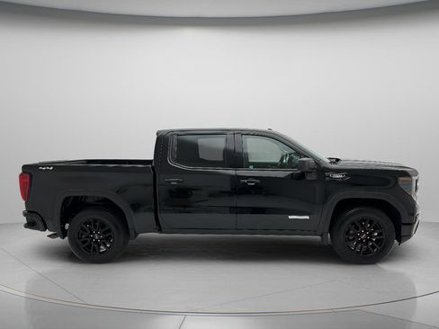 Used 2026 GMC Sierra 1500 Elevation AWD/4WD image 3