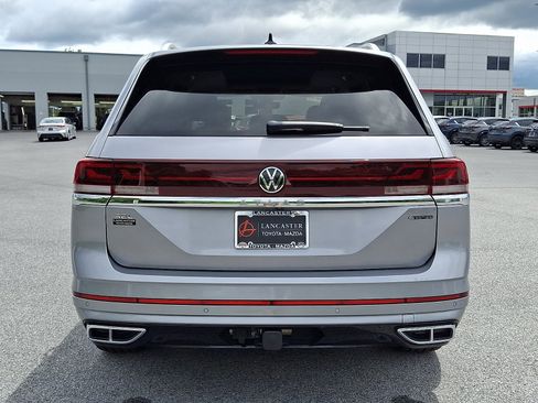 Used 2024 Volkswagen Atlas SEL Premium R-Line AWD/4WD image 6