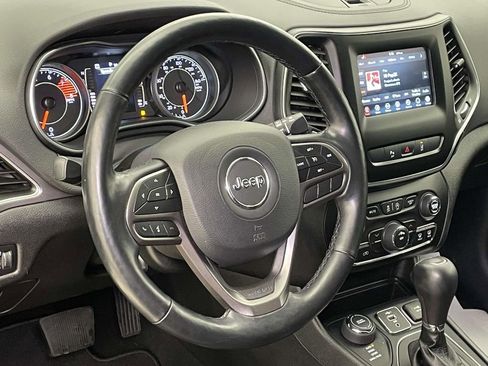 Used 2021 Jeep Cherokee Latitude Lux image 4