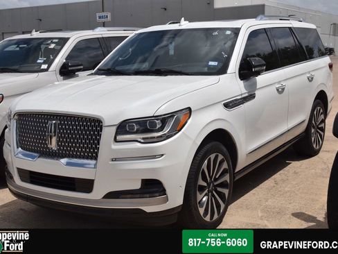 Certified 2024 Lincoln Navigator Reserve AWD/4WD image 1