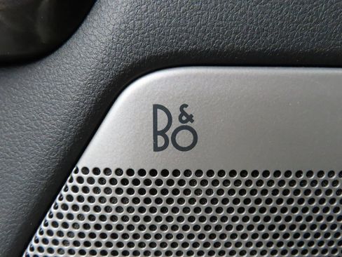 Used 2021 Ford F150 Lariat w/ Equipment Group 502A High image 59