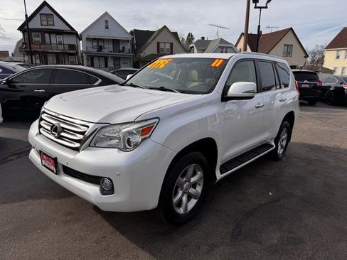Used 2011 Lexus GX 460 w/ Comfort Plus Pkg image 3