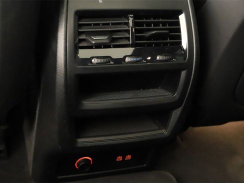 Used 2024 BMW X5 sDrive40i w/ M Sport Package image 22