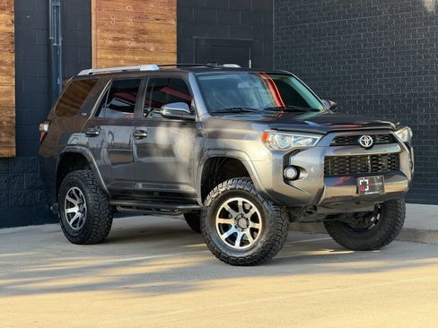 Used 2018 Toyota 4Runner SR5 Premium AWD/4WD image 6