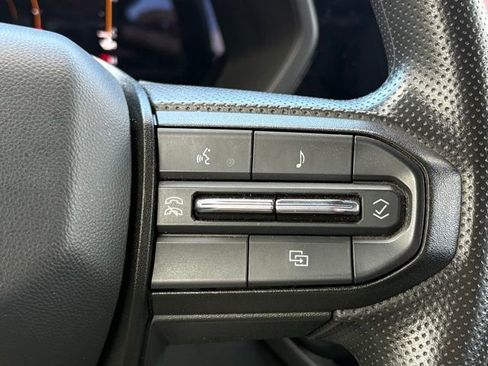 Used 2023 Chevrolet Colorado Trail Boss image 20