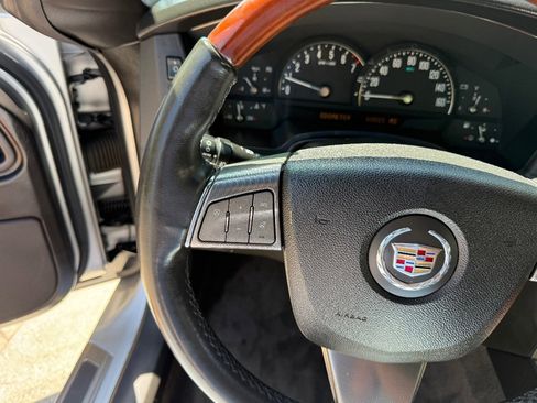 Used 2008 Cadillac XLR image 21