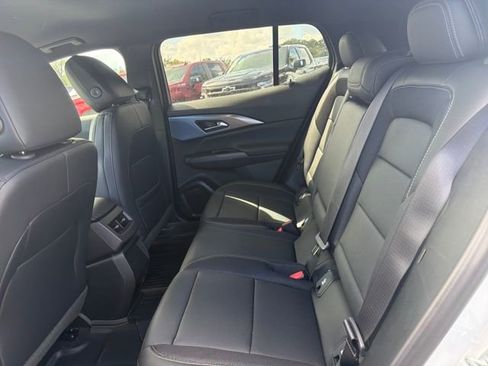 New 2026 Chevrolet Equinox EV LT image 23