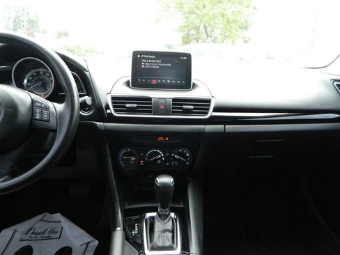 Used 2016 MAZDA MAZDA3 i Sport FWD image 16