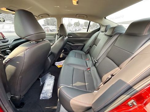 New 2025 Nissan Altima 2.5 SR image 14