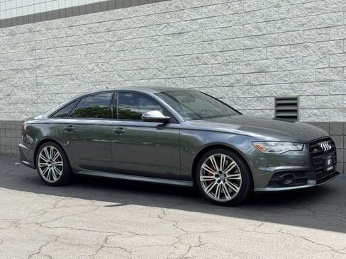 Used 2017 Audi S6 Prestige w/ S6 Sport Package AWD/4WD image 4