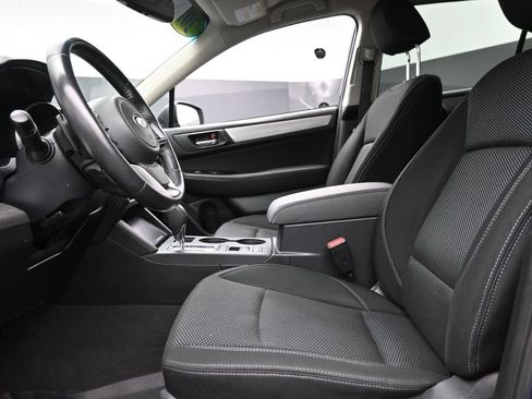 Used 2018 Subaru Outback 2.5i Premium AWD/4WD image 16