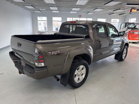 Used 2010 Toyota Tacoma 4x4 Double Cab image 11