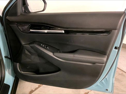 Certified 2024 Kia Seltos S FWD image 25