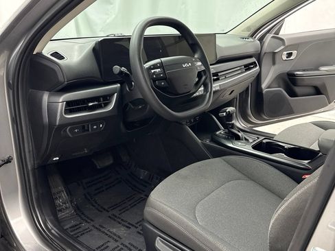 Used 2025 Kia K4 FWD image 10