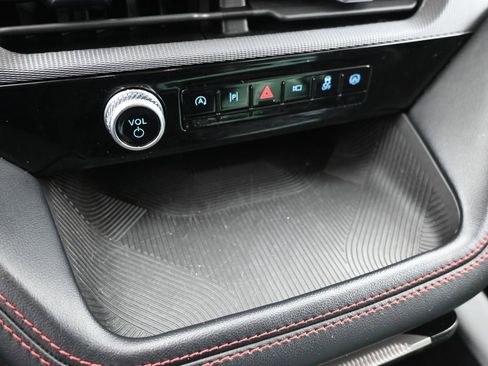 Used 2025 Ford Explorer ST-Line w/ ST-Line Street Pack image 17