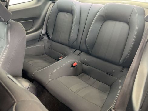 Used 2019 Ford Mustang Coupe image 25