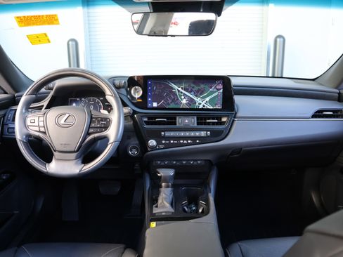 Certified 2024 Lexus ES 350 Ultra Luxury image 17