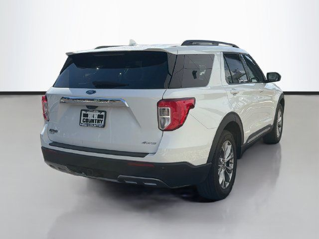 Used 2022 Ford Explorer XLT w/ Equipment Group 202A AWD/4WD image 7