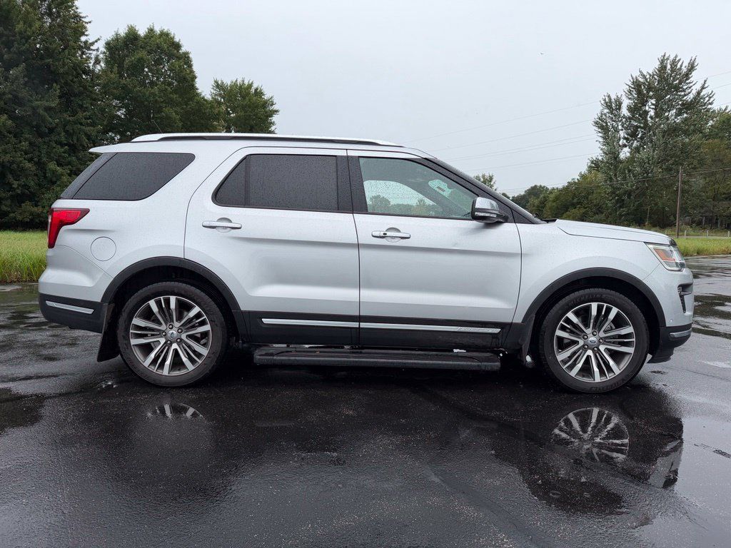 Certified 2019 Ford Explorer Platinum AWD/4WD image 3