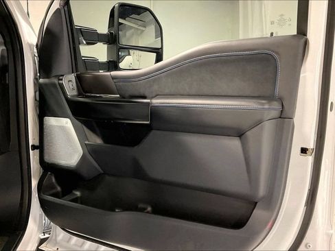 Used 2026 Ford F350 Platinum AWD/4WD image 23