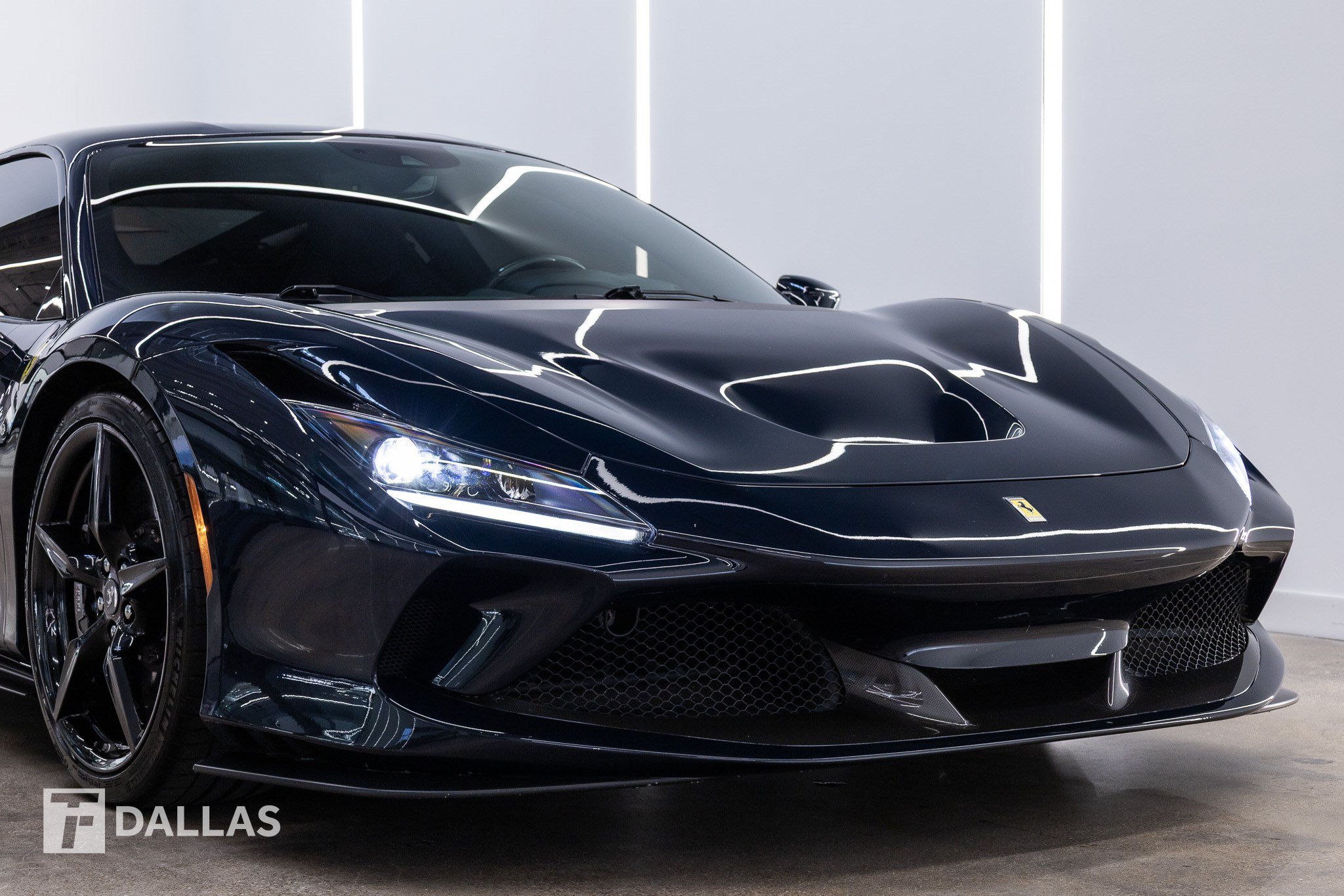 Used 2020 Ferrari F8 Tributo RWD image 20