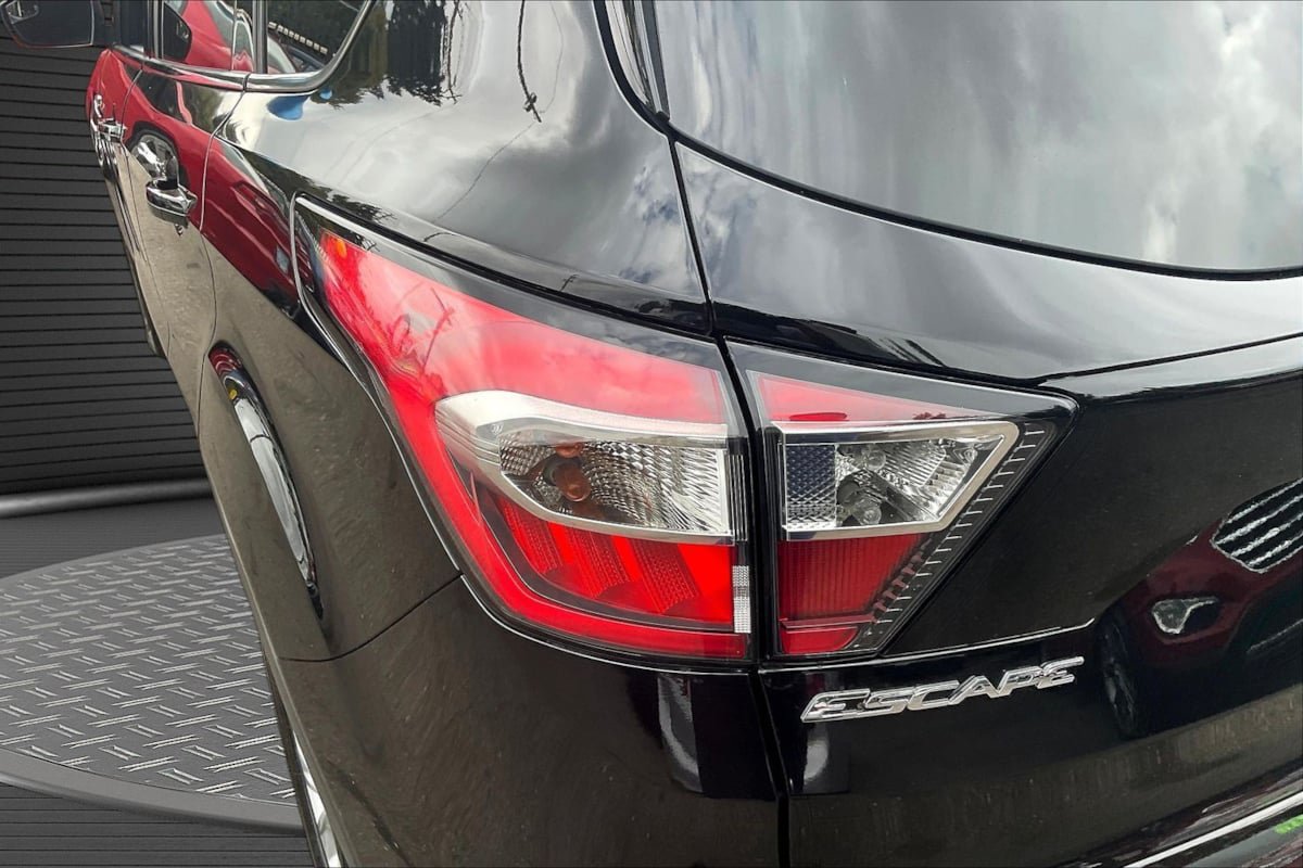 Used 2018 Ford Escape SE AWD/4WD image 22