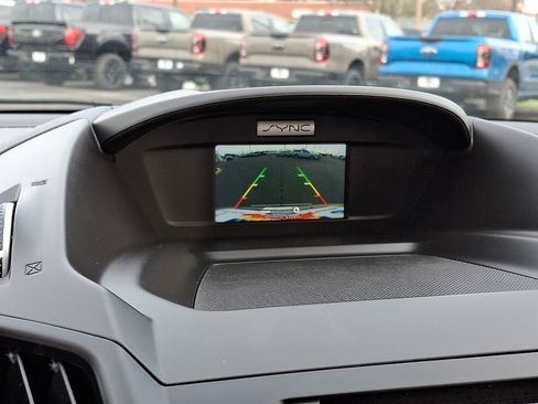 Used 2017 Ford Escape SE w/ SE Cold Weather Package image 17