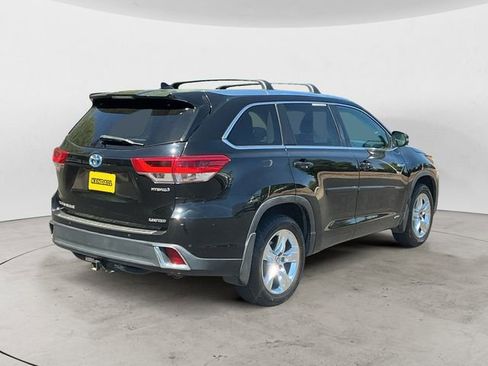 Used 2017 Toyota Highlander Limited w/ Protection Package #3 AWD/4WD image 5