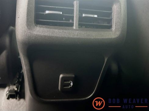 Used 2022 Chevrolet Equinox LT image 27