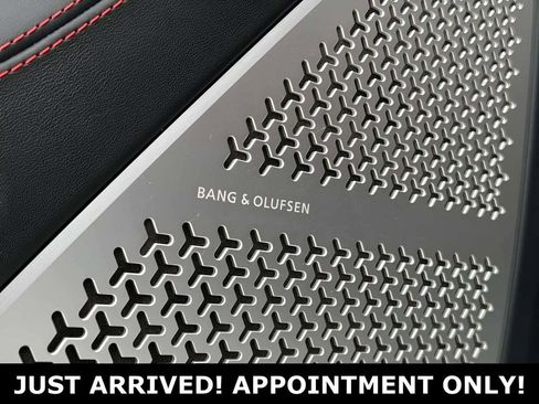 Used 2022 Lamborghini Urus image 35