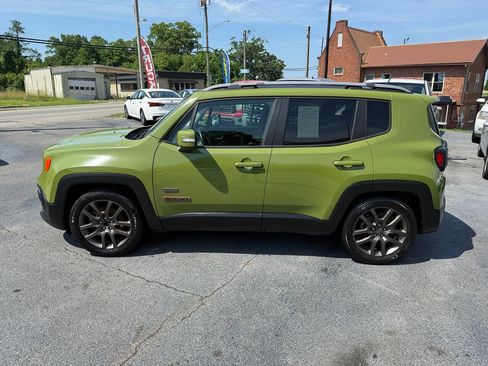 Used 2016 Jeep Renegade 75th Anniversary FWD image 7