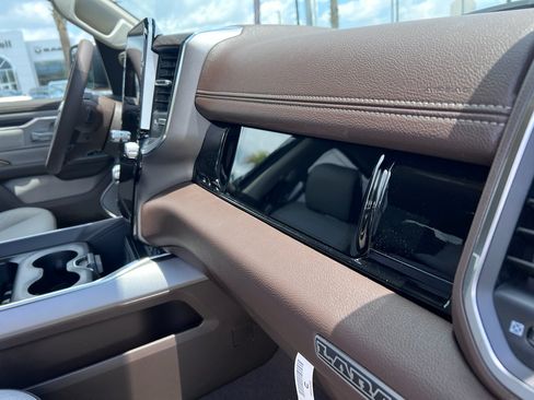 New 2026 RAM 1500 Laramie AWD/4WD image 15