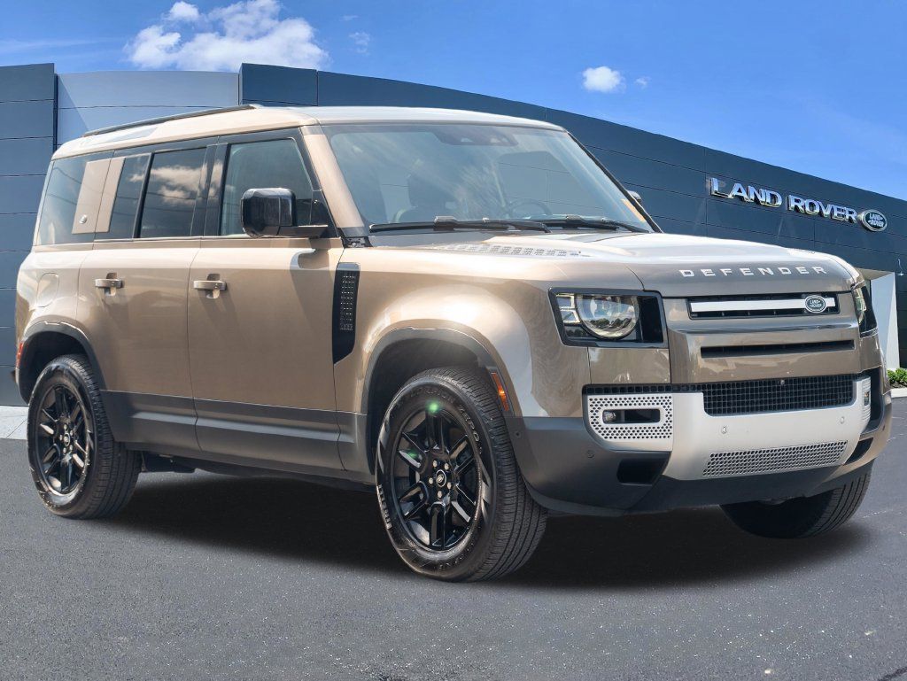 Used 2024 Land Rover Defender 110 S AWD/4WD image 3