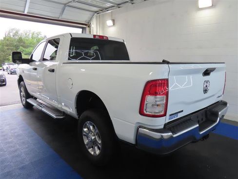 Used 2024 RAM 2500 Big Horn w/ Off Road Package AWD/4WD image 10