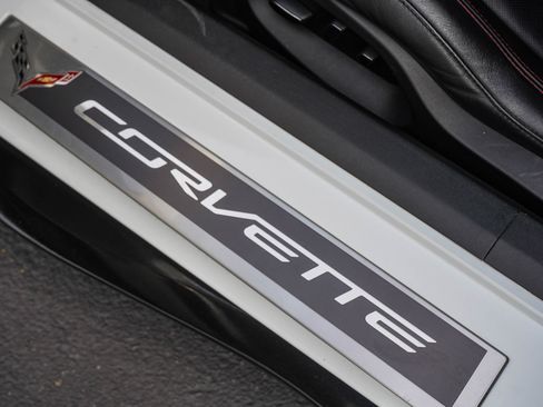 Used 2019 Chevrolet Corvette Stingray Coupe image 28