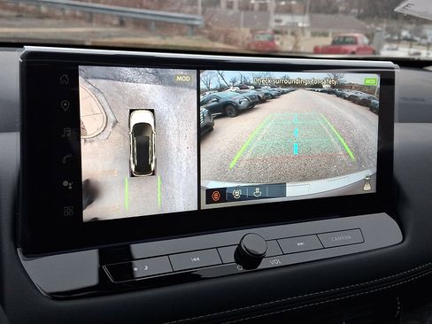 New 2026 Nissan Rogue Platinum image 17