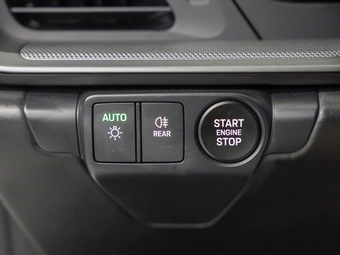 Certified 2025 Porsche 911 Carrera image 22