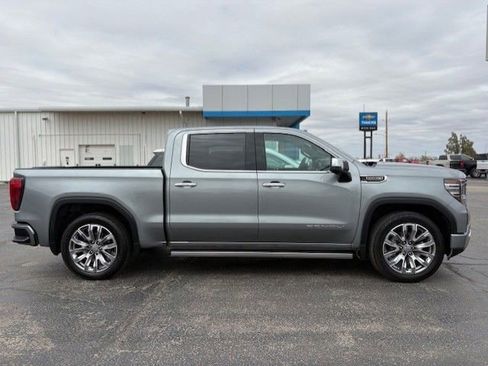 Used 2023 GMC Sierra 1500 Denali w/ Denali Reserve Package AWD/4WD image 6