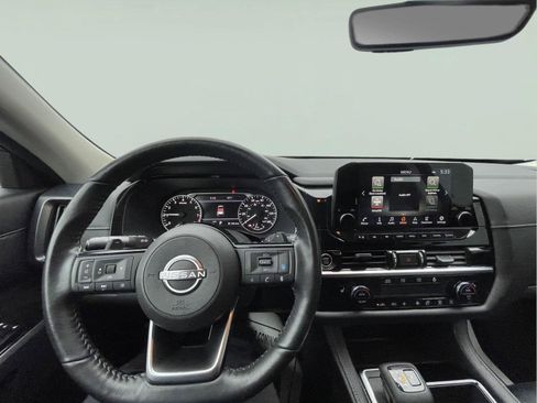 Used 2023 Nissan Pathfinder SL AWD/4WD image 25