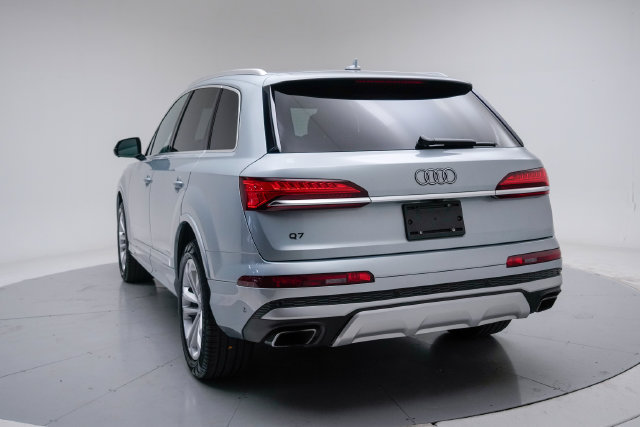 Used 2025 Audi Q7 3.0T Premium Plus AWD/4WD image 3
