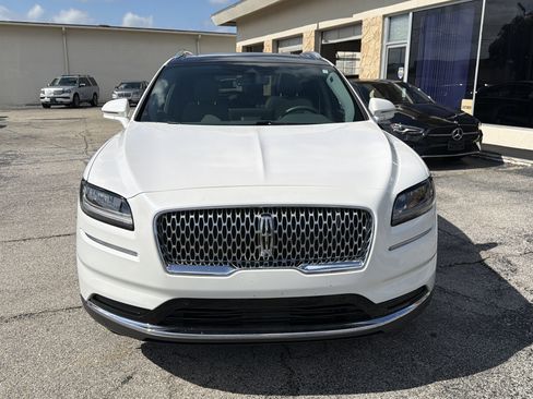 Used 2022 Lincoln Nautilus Reserve FWD image 9