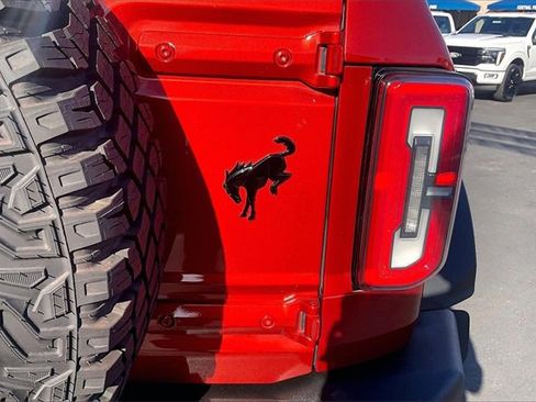 Certified 2022 Ford Bronco Wildtrak image 8