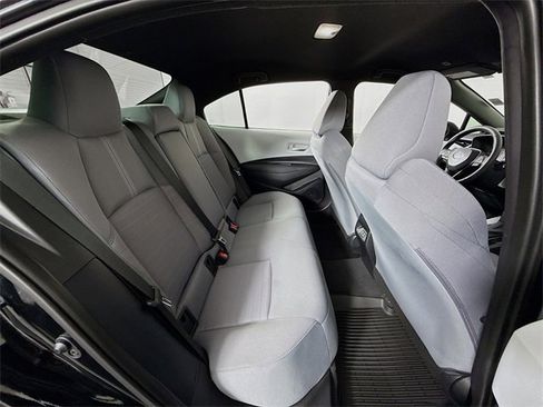 Certified 2025 Toyota Corolla SE image 28
