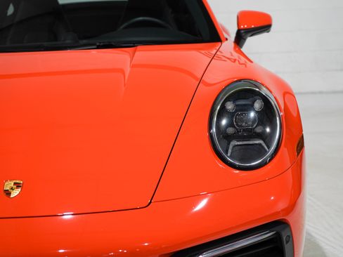 Used 2021 Porsche 911 Carrera RWD image 32