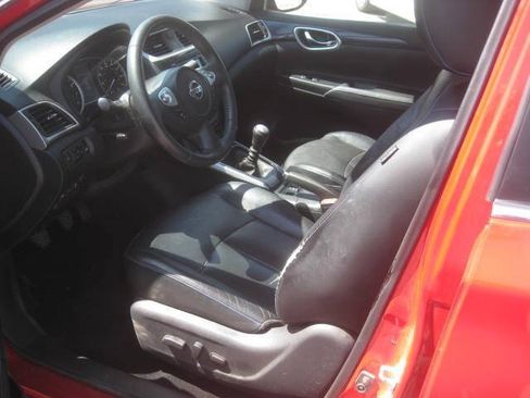 Used 2017 Nissan Sentra SR Turbo w/ SR Turbo Premium Package FWD image 16