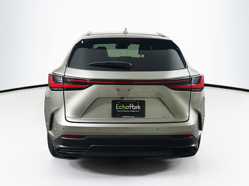 Used 2025 Lexus NX 250 FWD w/ Premium Package image 7