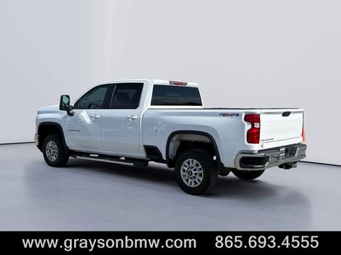 Used 2025 Chevrolet Silverado 2500 LT w/ Safety Package AWD/4WD image 5