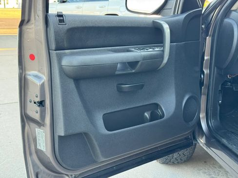 Used 2008 Chevrolet Silverado 1500 LT w/ Max Trailering Pack RWD image 10